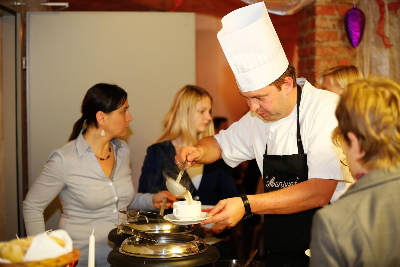 Wirtshaus Restaurant Pension Steirerland Мурэкк Экстерьер фото
